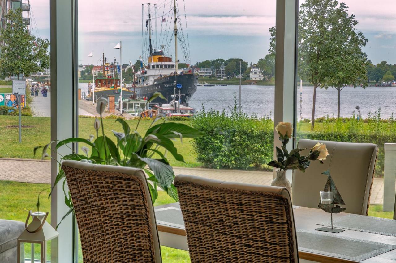 "Myharbourfront", Luxurioeses Wohnen An Der Hafenmole Apartment Rostock Bagian luar foto