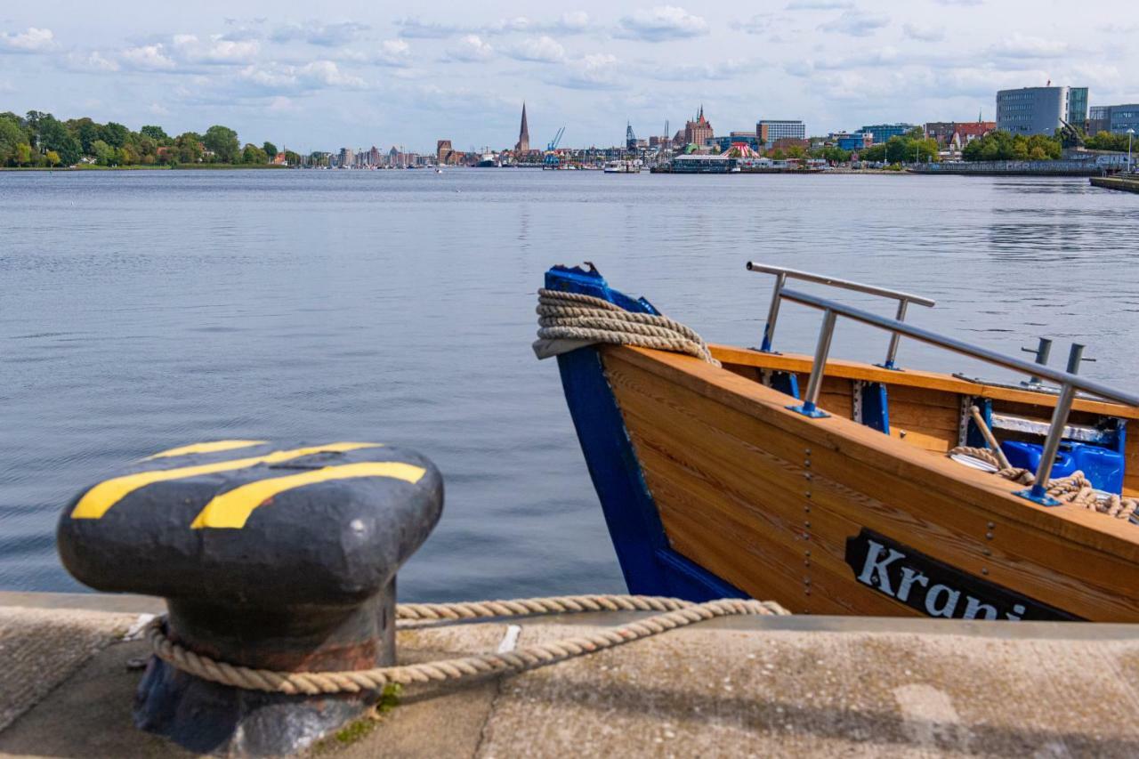 "Myharbourfront", Luxurioeses Wohnen An Der Hafenmole Apartment Rostock Bagian luar foto